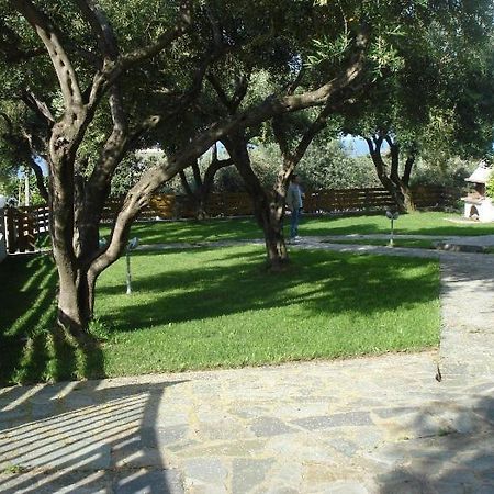 Villa Riza Esterno foto