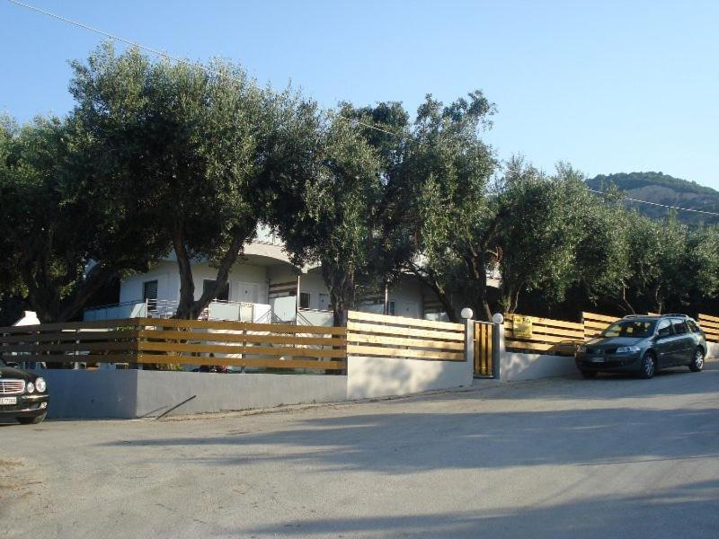 Villa Riza Esterno foto